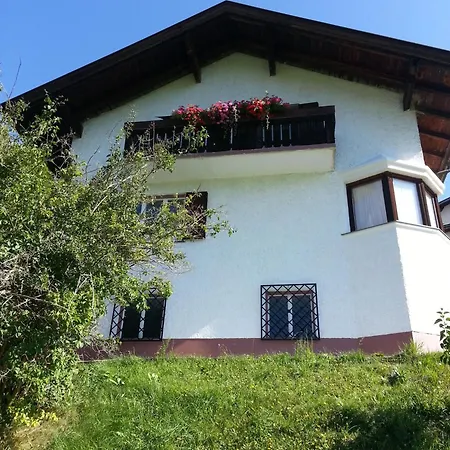 2 Gassner In Apartment Navis